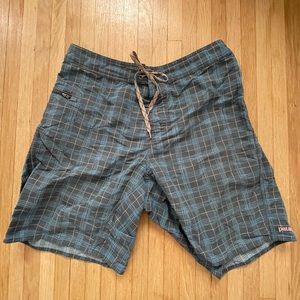 Patagonia Men's Plaid Wavefarer Boardshort Swim Shorts Trunks Men 14